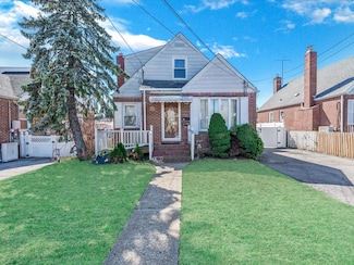 50 Stephen Place, Valley Stream, NY 11580