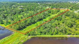1215 China Grove Dr, Rosharon, TX 77583