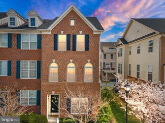 22572 Ocean Cliff Square, Ashburn, VA 20148