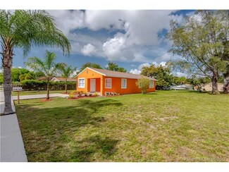 18204 SW 102nd Ct, Miami, FL 33157