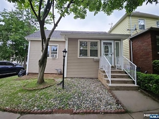 14 Garden St, Ridgefield Park, NJ 07660
