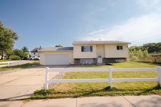 254 Idaho Ave W, Saint Paul, MN 55117