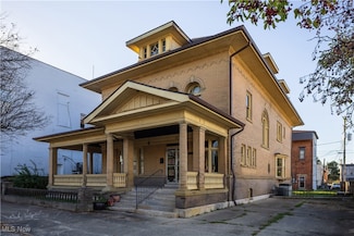 16 E Broadway St, Wellston, OH 45692