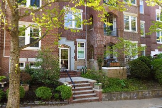 38 Garrison Rd Unit 2, Brookline, MA 02445
