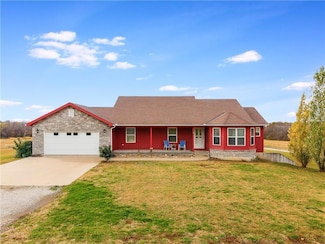 6181 NW 316th St, Gower, MO 64454