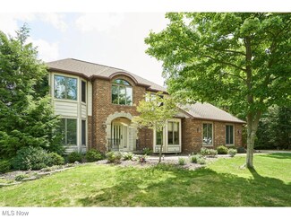 10613 Tudor Cir, North Royalton, OH 44133
