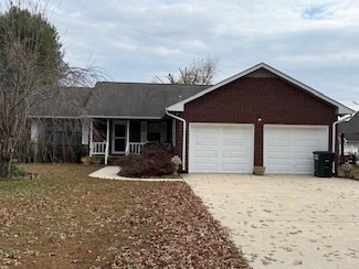 826 Oak Lawn Dr, Jasper, TN 37347