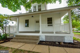 404 S Rodney St, Clayton, DE 19938