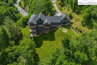 706 Silver Springs Dr, Banner Elk, NC 28604