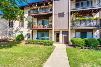 16425 Heather Ln Unit T303, Middleburg Heights, OH 44130