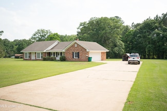 324 Bob White Dr, Canton, MS 39046