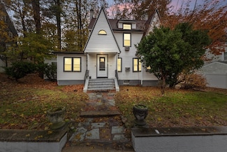 2084 Washington St, Newton Lower Falls, MA 02462