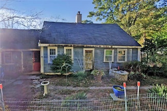 389 Elmdale Rd, Scituate, RI 02857