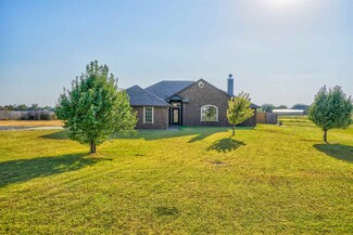 39 NE Lily Lamb Rd, Fletcher, OK 73541