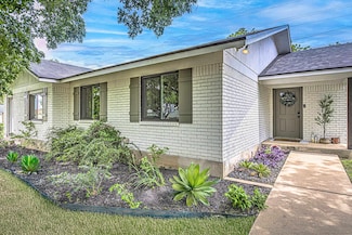 1701 N Oak Vista Dr, Burnet, TX 78611