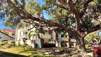 2612 Pearce Dr Unit 211, Clearwater, FL 33764