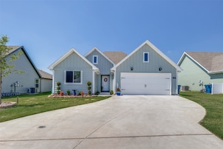 525 Brandy Ln, Tom Bean, TX 75491