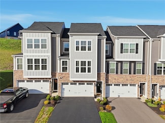 205 Spruce Ln, Canonsburg, PA 15317