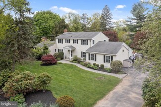 906 Old State Rd, Berwyn, PA 19312