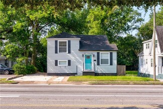 2553 Dauphin St, Mobile, AL 36606