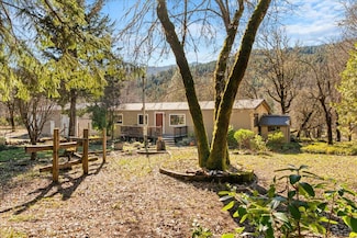 1200 van Duzen Rd, Mad River, CA 95526