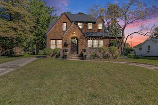 314 N Madison St, Marshall, MI 49068