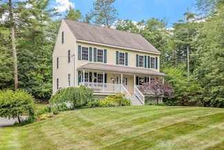 270 Shore Dr, Salem, NH 03079