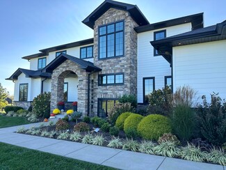 5670 Old Richmond Rd, Lexington, KY 40515
