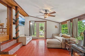 301 Little Dogwood Lake Rd, Burfordville, MO 63739