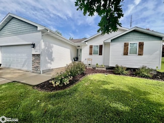 605 Fairview Dr, Oskaloosa, IA 52577
