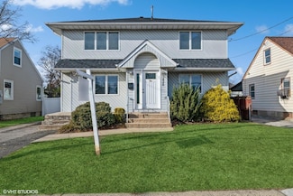 838 Peninsula Blvd, Woodmere, NY 11598