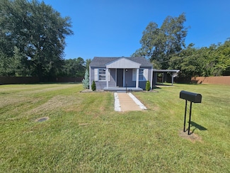 319 Lowe St, Palestine, TX 75803