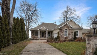 7593 Lakeshore Blvd, Madison, OH 44057
