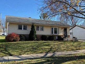 132 Clover Dr, Burlington, WI 53105