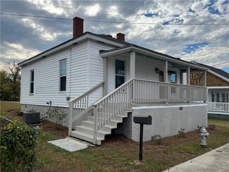 14 Hazel St, Porterdale, GA 30014