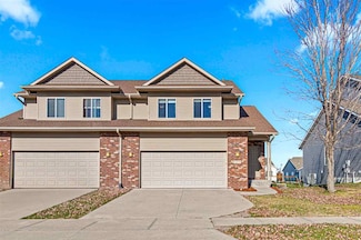 1370 Whipple Ct, North Liberty, IA 52317