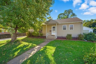 710 Eureka St, Waterloo, IA 50702