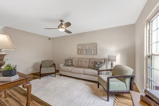 1011 Murfreesboro Rd Unit B2, Franklin, TN 37064