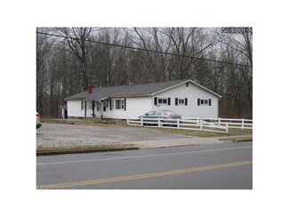 9097 N Main St, Windham, OH 44288