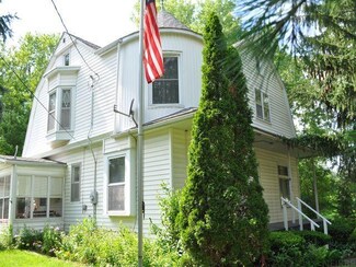 206 North St, Volga, IA 52077
