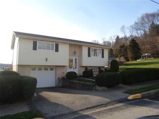 10 Wayne St, Roscoe, PA 15477