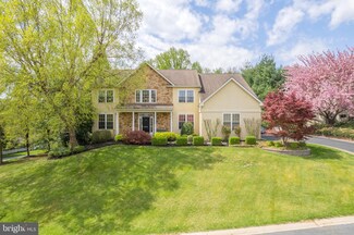 800 Sunrise Dr, Kennett Square, PA 19348