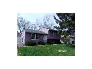 216 Hamrock Dr, Campbell, OH 44405