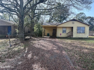 2110 Cleveland Ave, Pascagoula, MS 39567