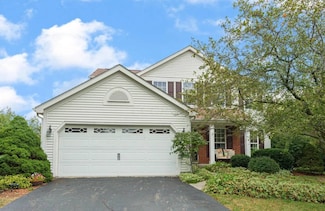 2185 Parklawn Dr, Lewis Center, OH 43035