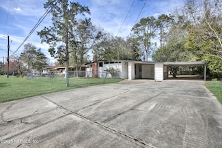 6503 Solandra Dr, Jacksonville, FL 32210