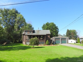 8911 Ladd Dr, Bridgeport, NY 13030