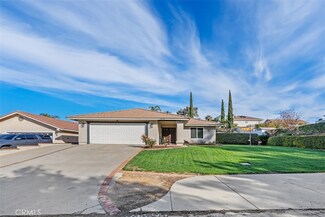 14338 Moonridge Dr, Riverside, CA 92503