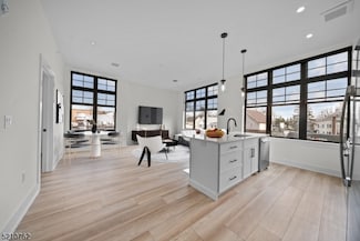 1 Union Ave Unit 207, Cresskill, NJ 07626