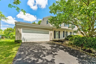 3696 Klibreck Dr, Columbus, OH 43228